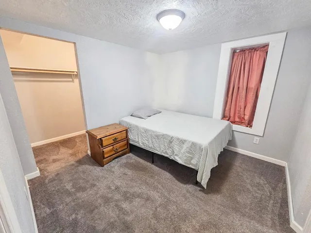 $160,000 | 606 West Main Street, Marshall, MN 56258