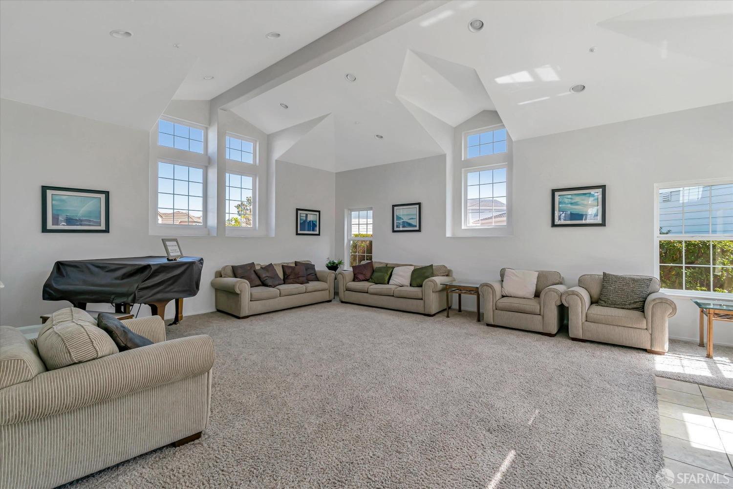 35 Outlook Circle Pacifica, CA 94044 - Photo 26 of 44