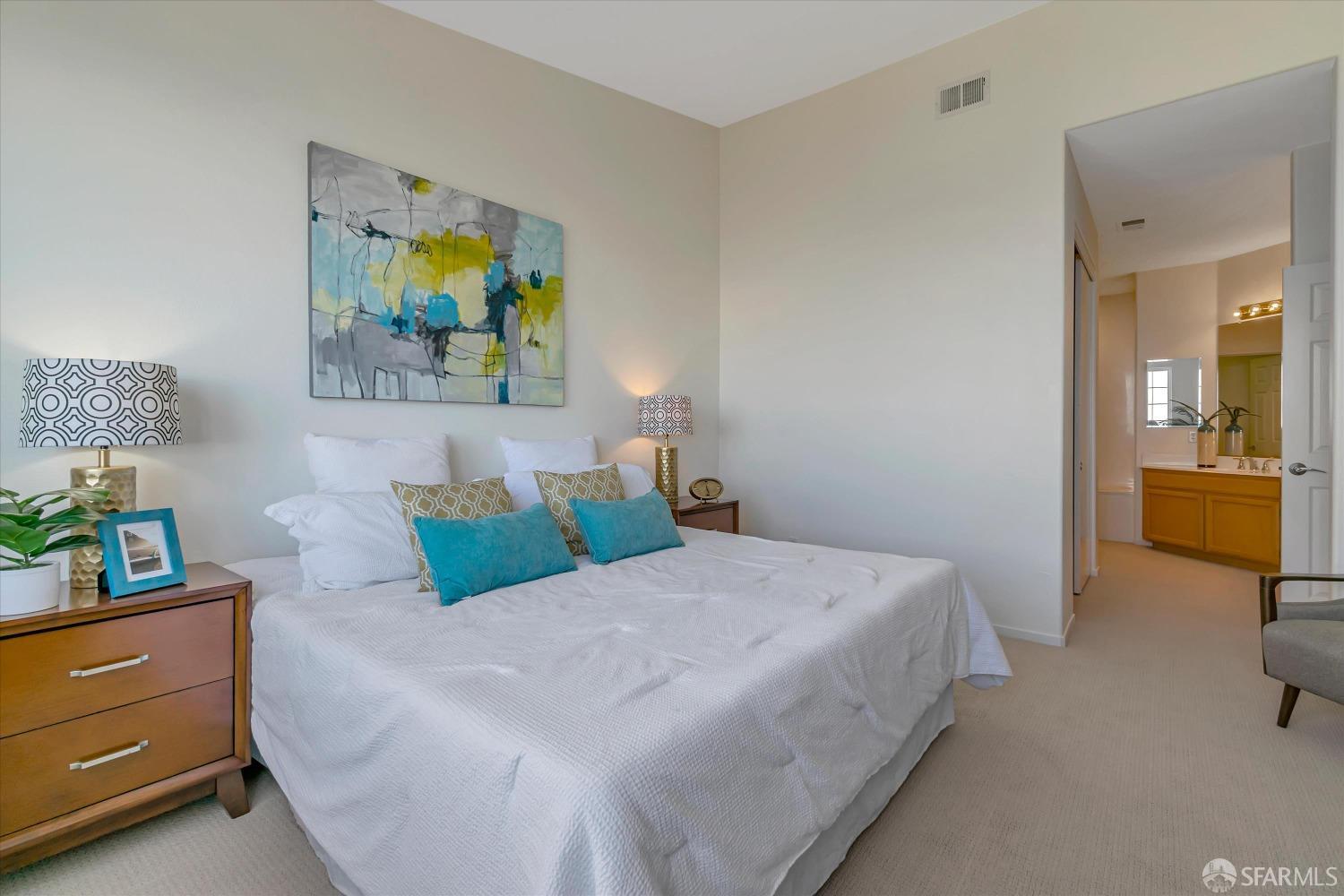 35 Outlook Circle Pacifica, CA 94044 - Photo 8 of 44