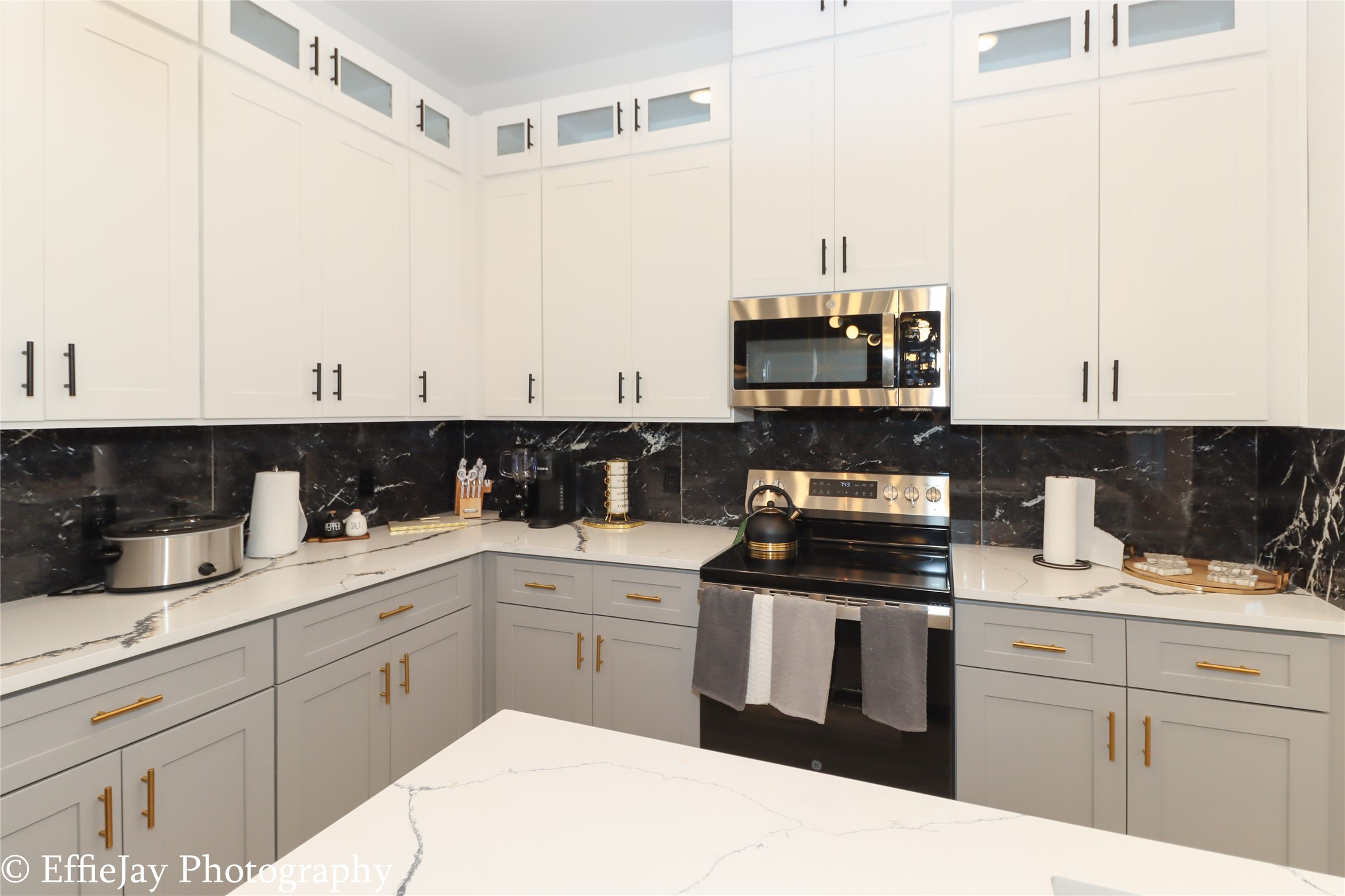 4834 Higgins Street, Unit B Houston, TX 77033 - Photo 6 of 19