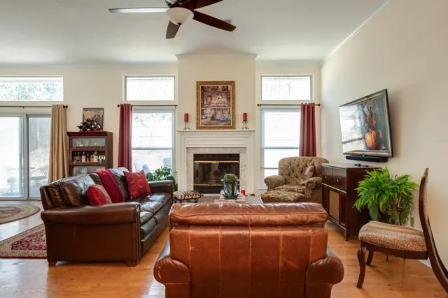 $378,200 | 1608 Aaronwood Drive, Old Hickory, TN 37138