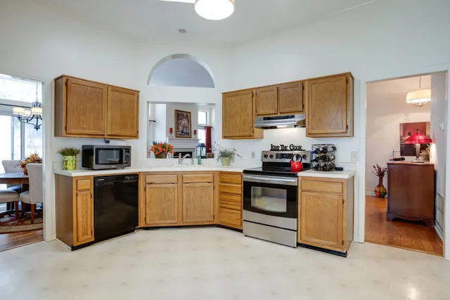 $378,200 | 1608 Aaronwood Drive, Old Hickory, TN 37138