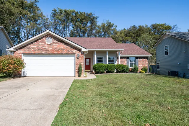 $378,200 | 1608 Aaronwood Drive, Old Hickory, TN 37138