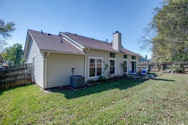 $378,200 | 1608 Aaronwood Drive, Old Hickory, TN 37138