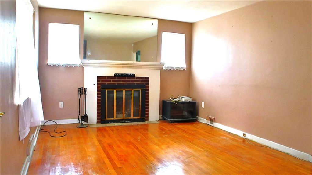 3428 Middletown Road Pittsburgh, PA 15204 - Photo 2 of 24 Gallery Image 2