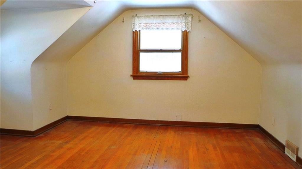 3428 Middletown Road Pittsburgh, PA 15204 - Photo 15 of 24 Gallery Image 15