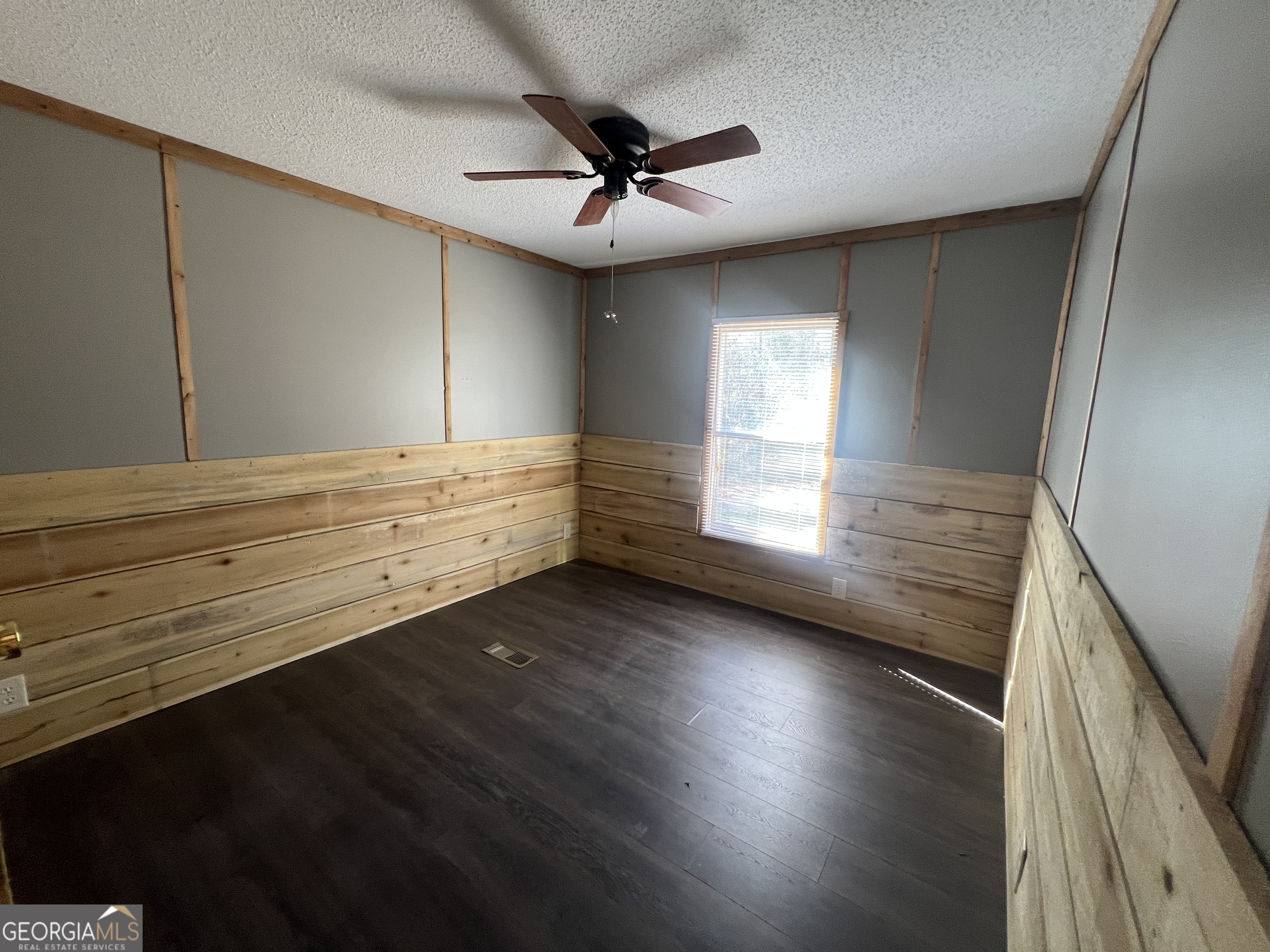 1425 Dowdy Road Roopville, GA 30170 - Photo 16 of 31 a view of room and window