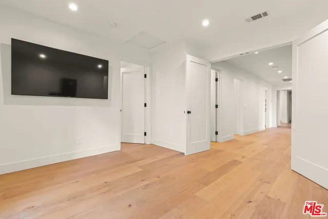 $19,500 | 17620 Camino De Yatasto, Pacific Palisades, CA 90272