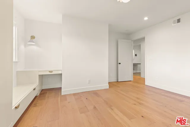 $19,500 | 17620 Camino De Yatasto, Pacific Palisades, CA 90272