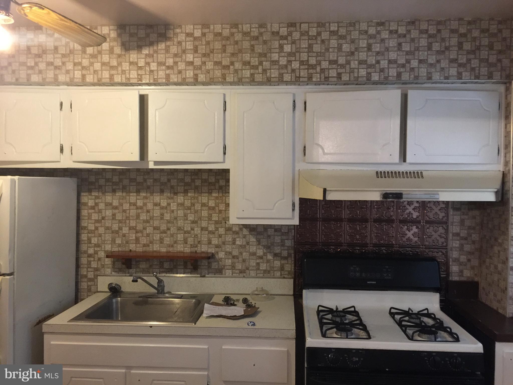 4108 Century Road Baltimore, MD 21206 - Photo 5 of 27 Gallery Image 5