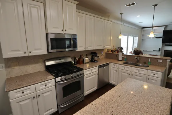 $2,800 | 9650 Islesworth Way, Summerville, SC 29485