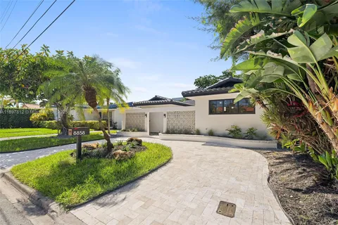 $2,320,000 | 8858 Garland Avenue, Surfside, FL 33154