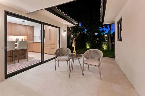 $2,320,000 | 8858 Garland Avenue, Surfside, FL 33154