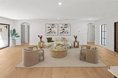 $2,320,000 | 8858 Garland Avenue, Surfside, FL 33154