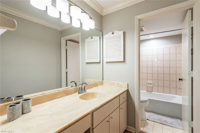 $5,200 | 750 West Elkcam Circle, Unit 315, Marco Island, FL 34145