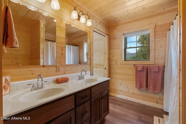 $2,100,000 | 452 Ruby Creek Road, Naples, ID 83847