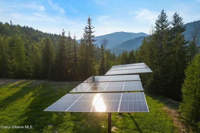 $2,100,000 | 452 Ruby Creek Road, Naples, ID 83847