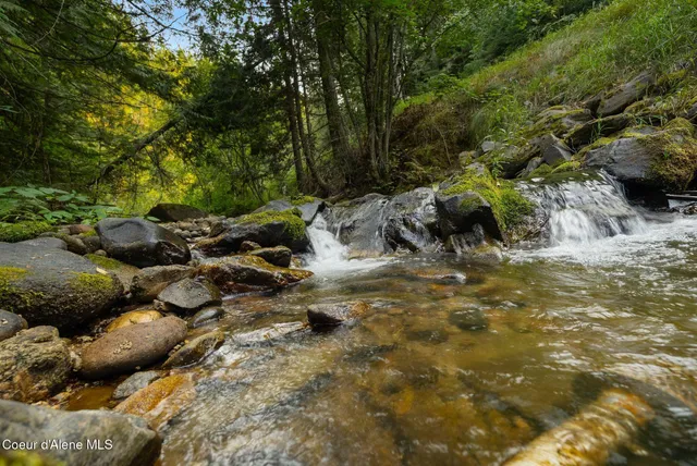 $2,100,000 | 452 Ruby Creek Road, Naples, ID 83847