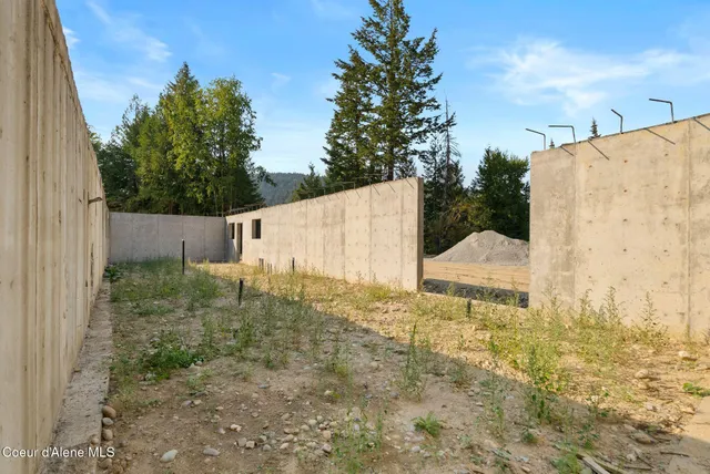 $2,100,000 | 452 Ruby Creek Road, Naples, ID 83847