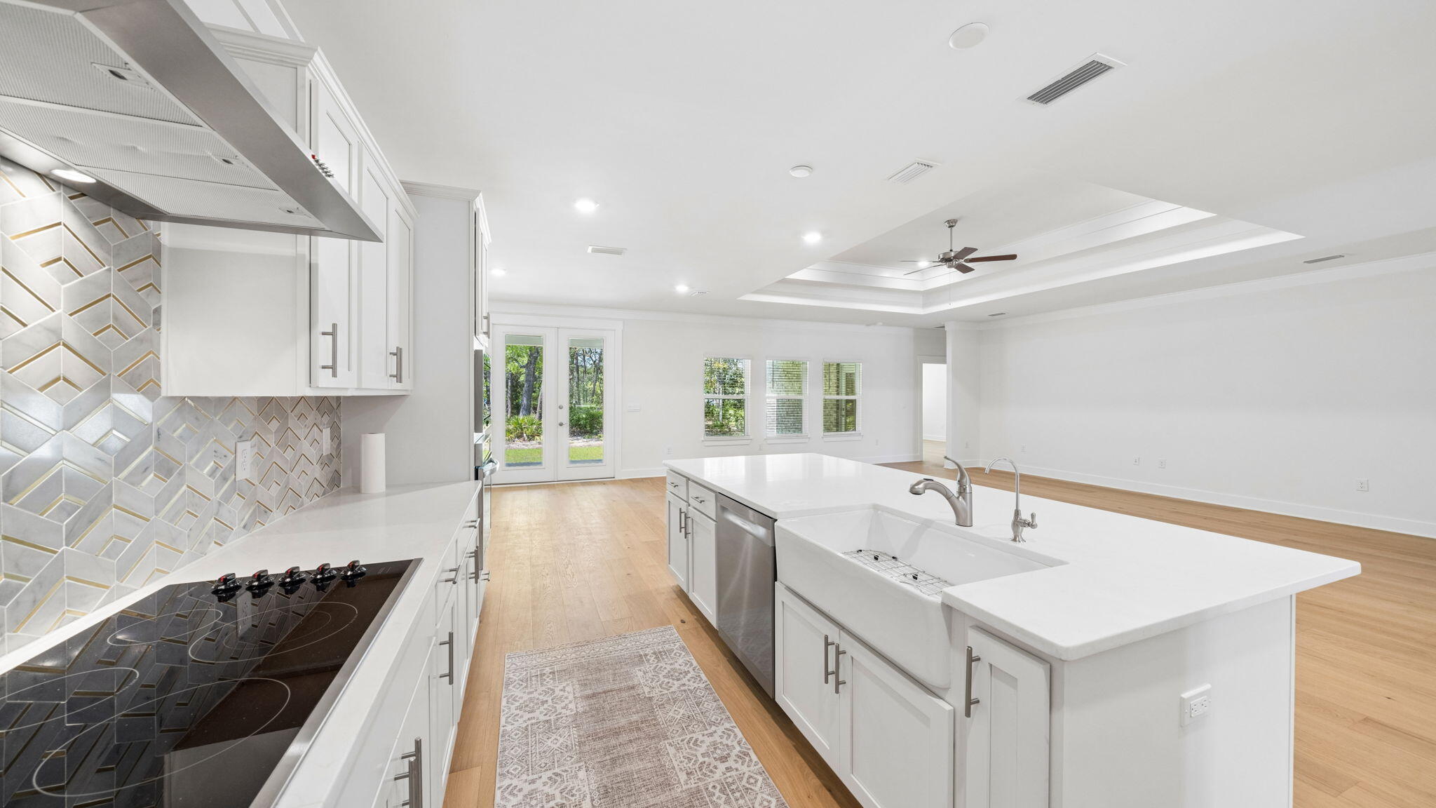785 Old Ferry Road Santa Rosa Beach, FL 32459 - Photo 20 of 56 a spacious bathroom with a sink and a bathtub
