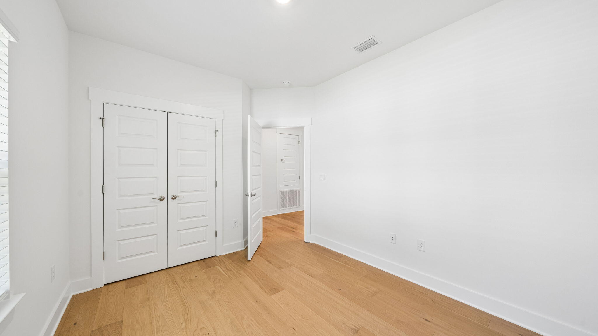 785 Old Ferry Road Santa Rosa Beach, FL 32459 - Photo 33 of 56 a view of an empty room