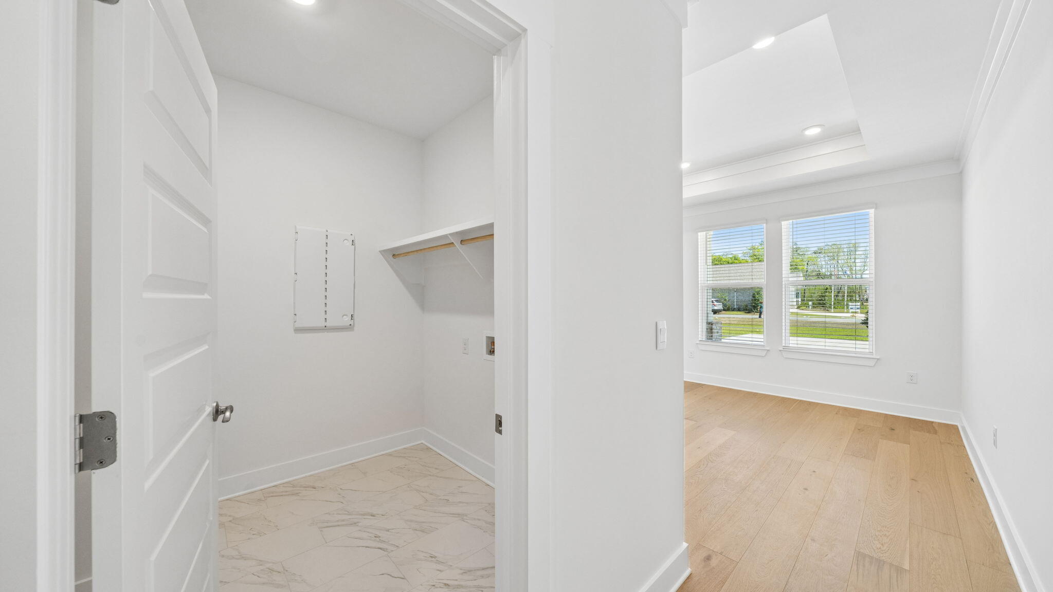 785 Old Ferry Road Santa Rosa Beach, FL 32459 - Photo 9 of 56 a view of a hallway with a window