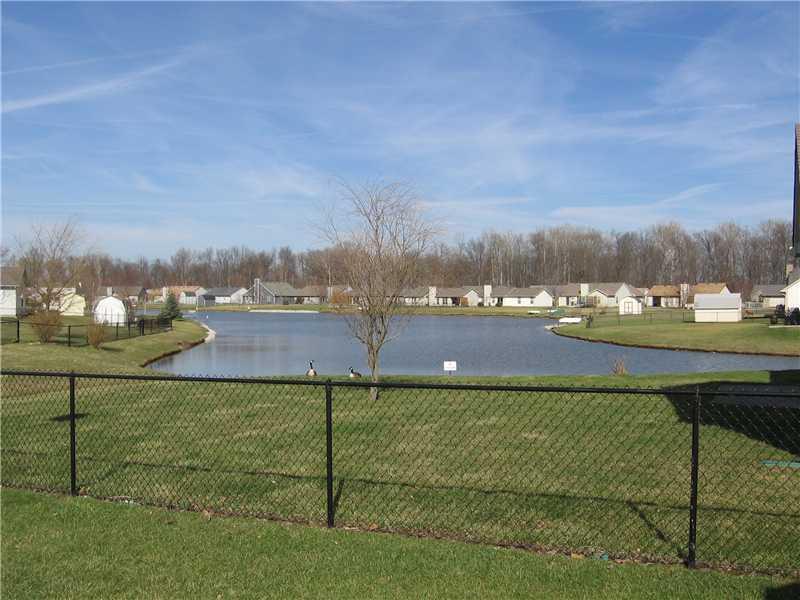 11802 Shannon Pointe Road Indianapolis, IN 46229 - Photo 2 of 14 Gallery Image 2