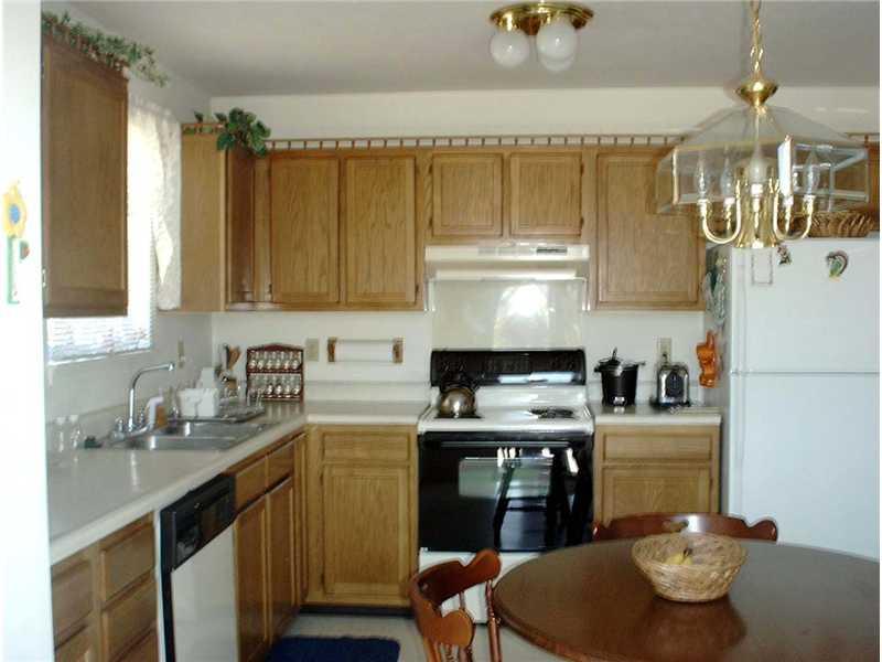 11802 Shannon Pointe Road Indianapolis, IN 46229 - Photo 6 of 14 Gallery Image 6