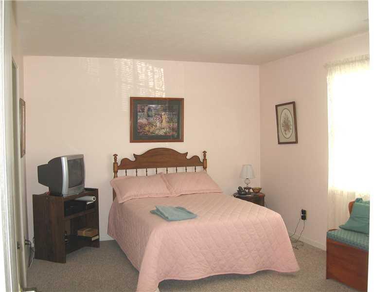 11802 Shannon Pointe Road Indianapolis, IN 46229 - Photo 10 of 14 Gallery Image 10