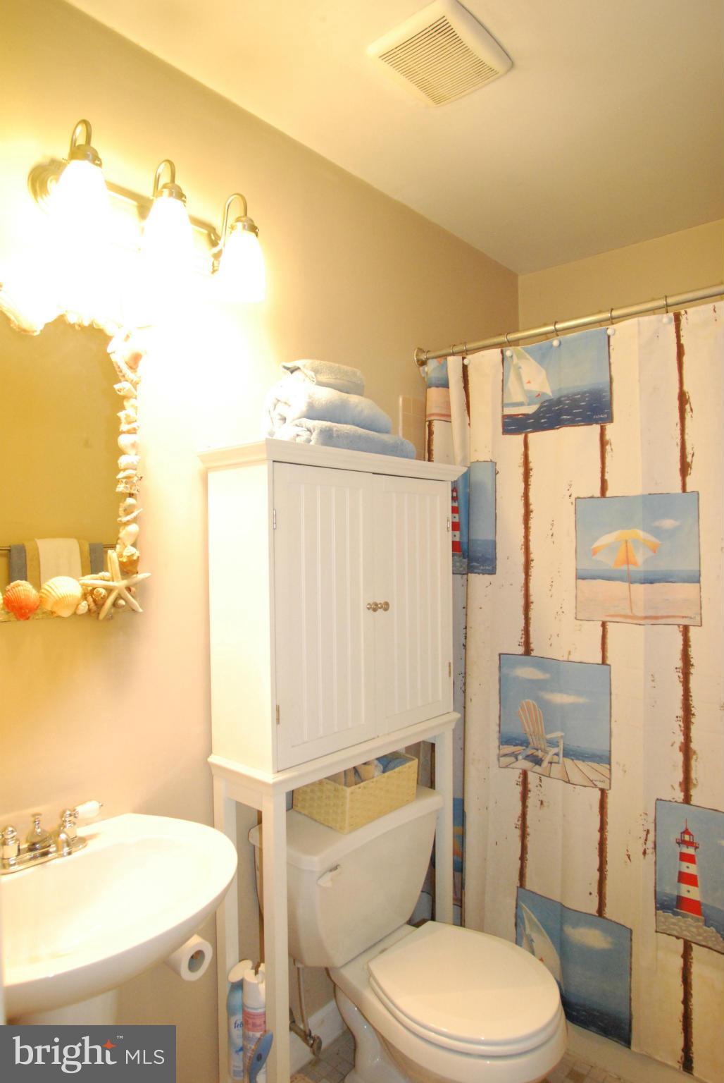 9265 Bellbeck Road Baltimore, MD 21234 - Photo 30 of 30 Bath (Master)