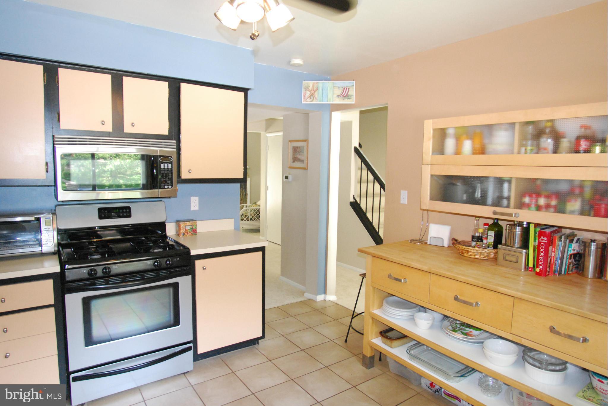 9265 Bellbeck Road Baltimore, MD 21234 - Photo 8 of 30 Kitchen