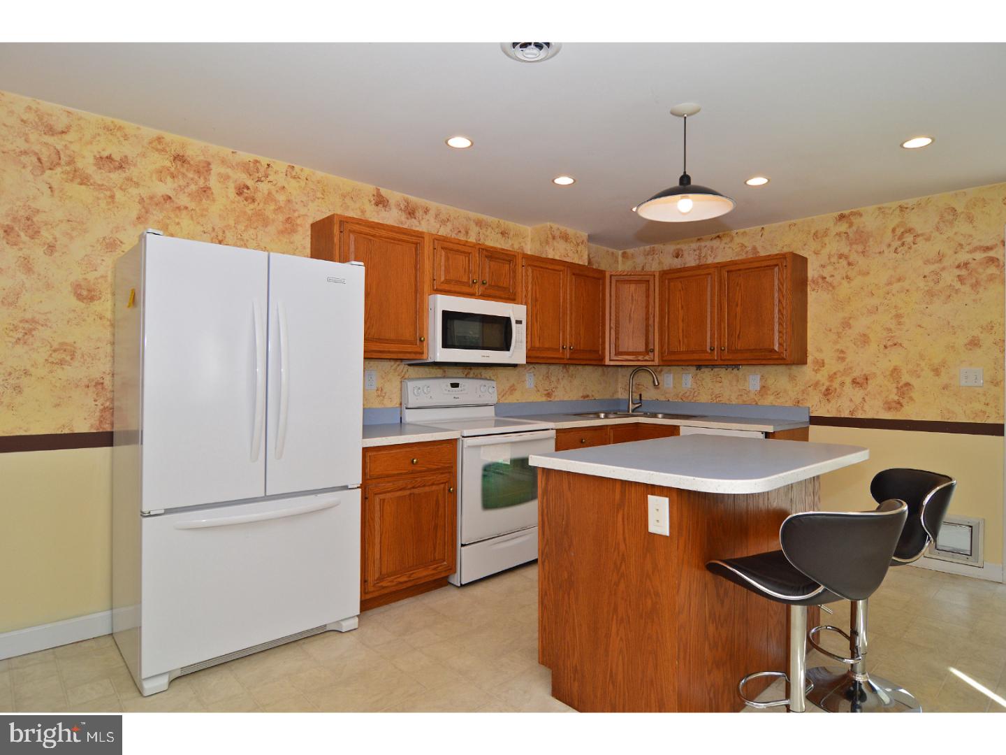 41 Reed Street Mohnton, PA 19540 - Photo 12 of 24 Kitchen