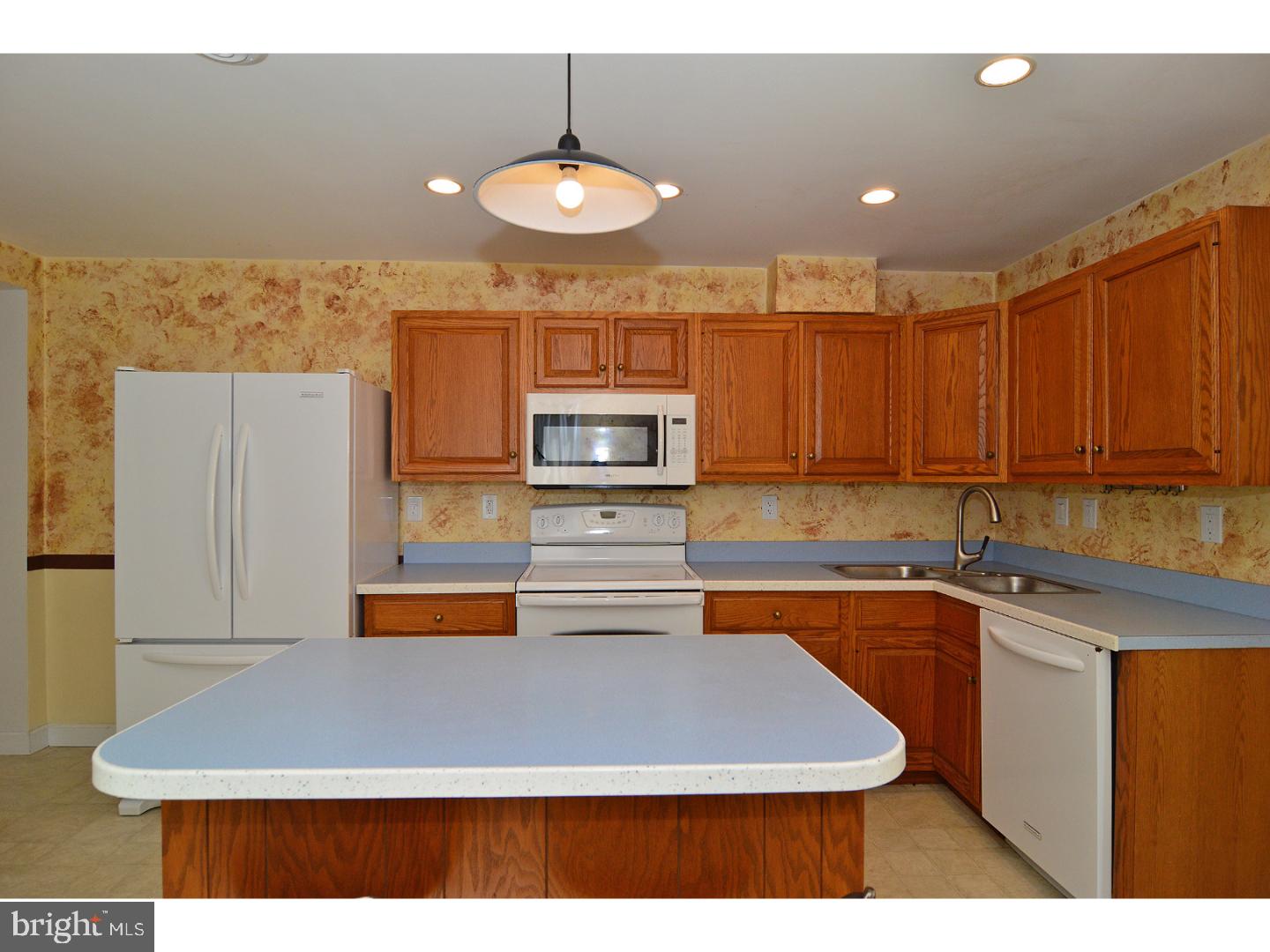 41 Reed Street Mohnton, PA 19540 - Photo 9 of 24 Kitchen