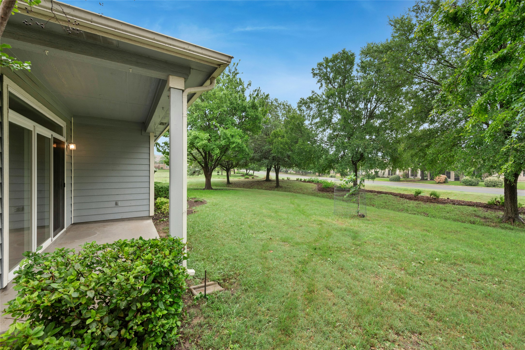 111 Hampton Circle Georgetown, TX 78633 - Photo 26 of 34 a view of backyard with green space