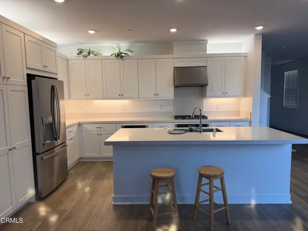 $4,750 | 461 Snowdrop Lane, Santa Paula, CA 93060
