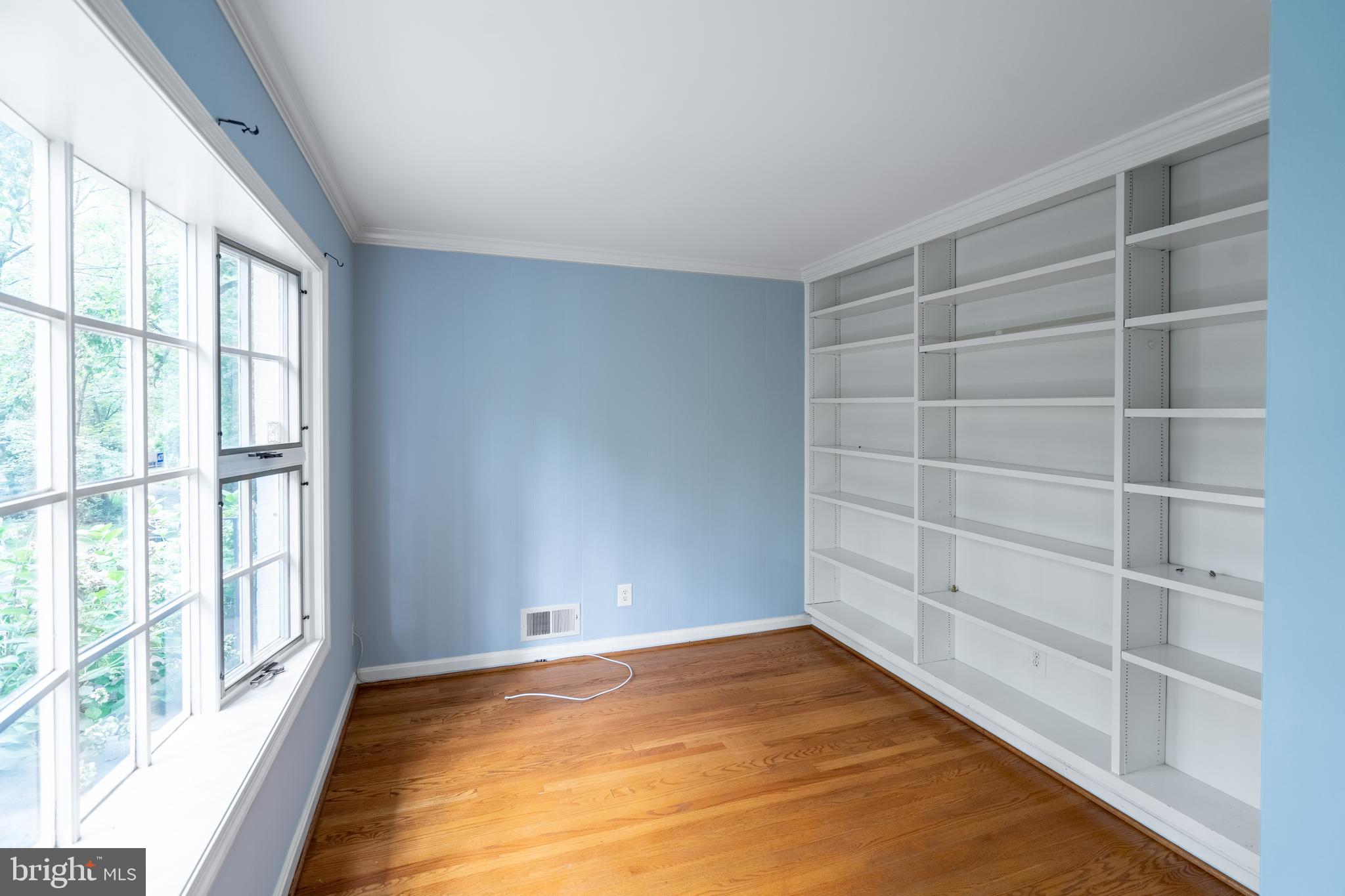 1148 Bellview Road McLean, VA 22102 - Photo 25 of 32 Office/Den