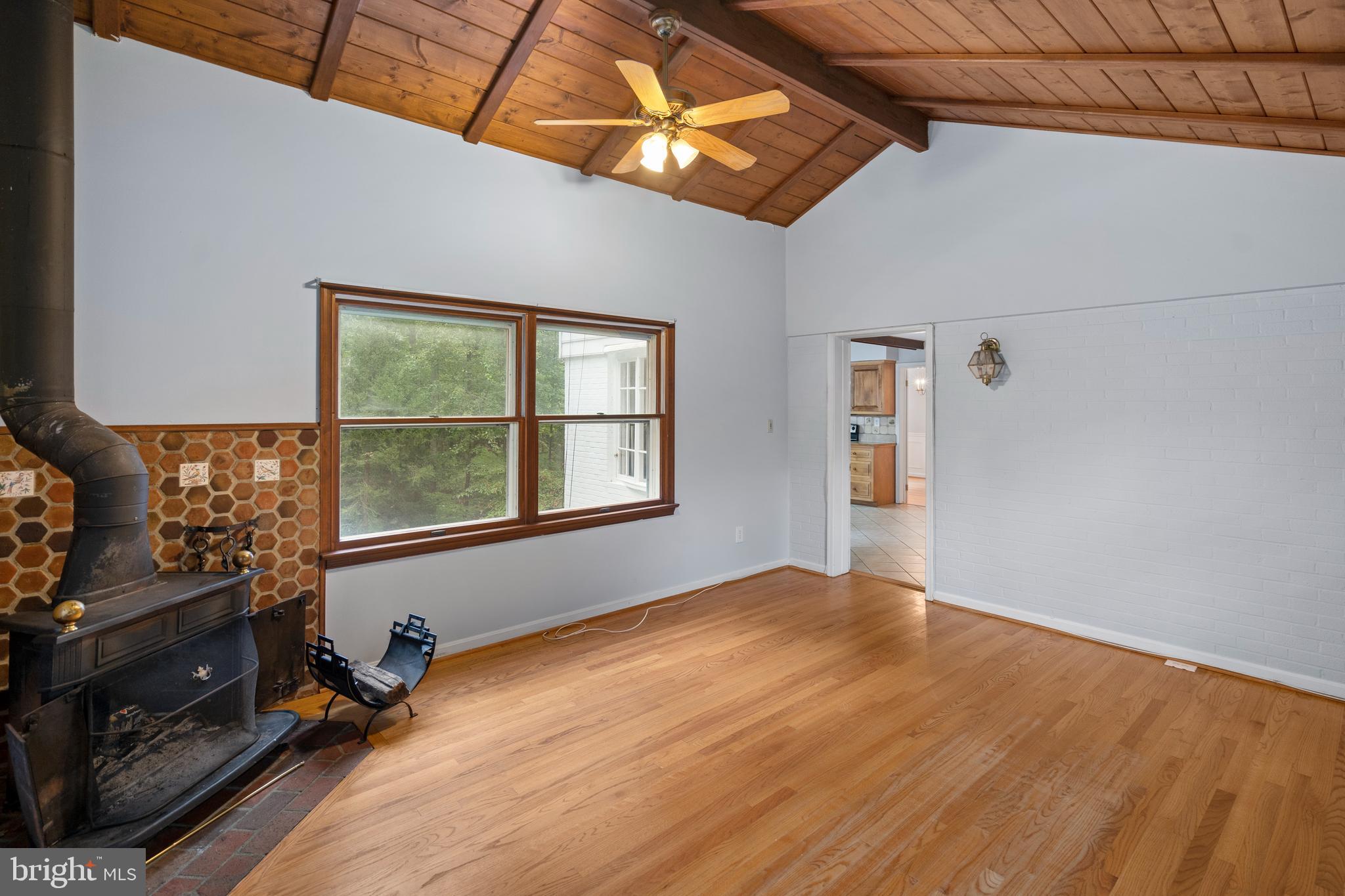 1148 Bellview Road McLean, VA 22102 - Photo 26 of 32 Living Room