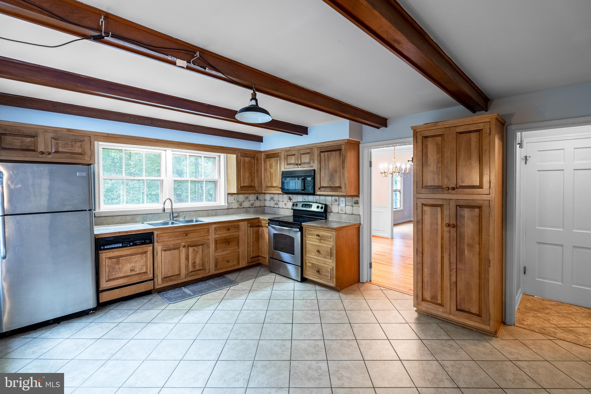1148 Bellview Road McLean, VA 22102 - Photo 28 of 32 Kitchen
