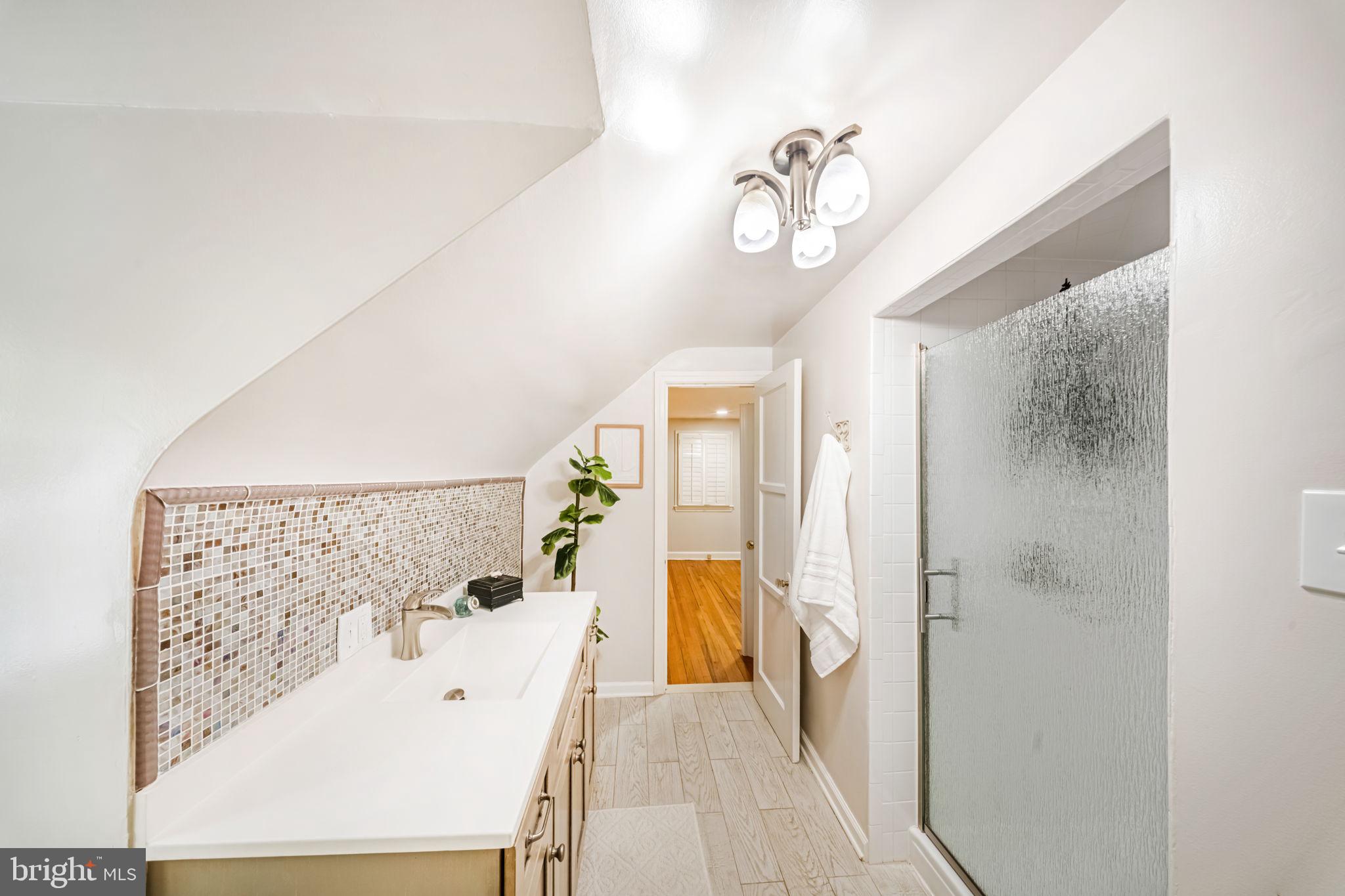9920 Capitol View Avenue Silver Spring, MD 20910 - Photo 26 of 45