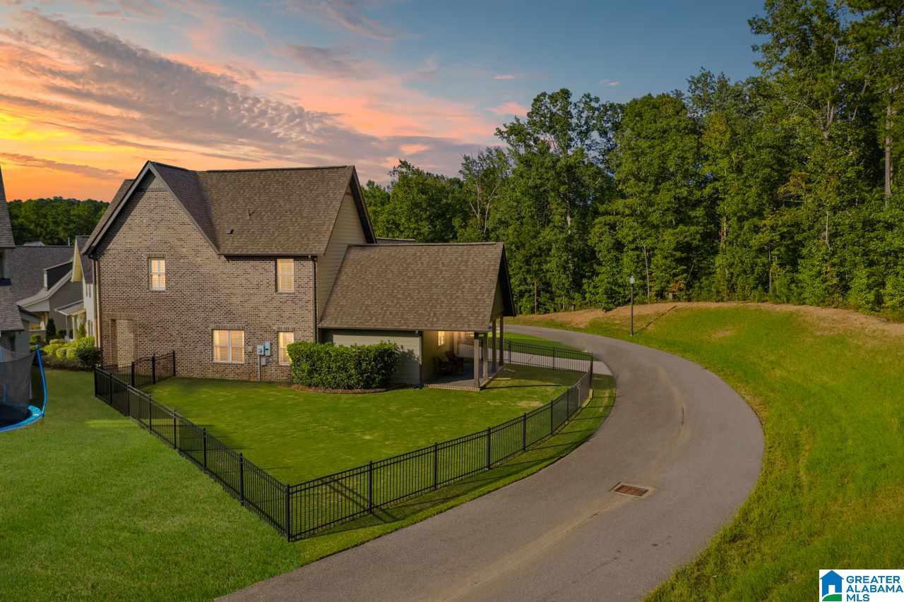 2424 Montauk Road Birmingham, AL 35226 - Photo 3 of 39