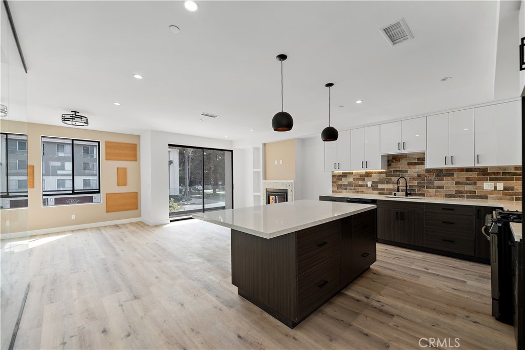 11857 West Flower Ln Valley Village Valley Village, CA 91607 - Photo 33 of 54