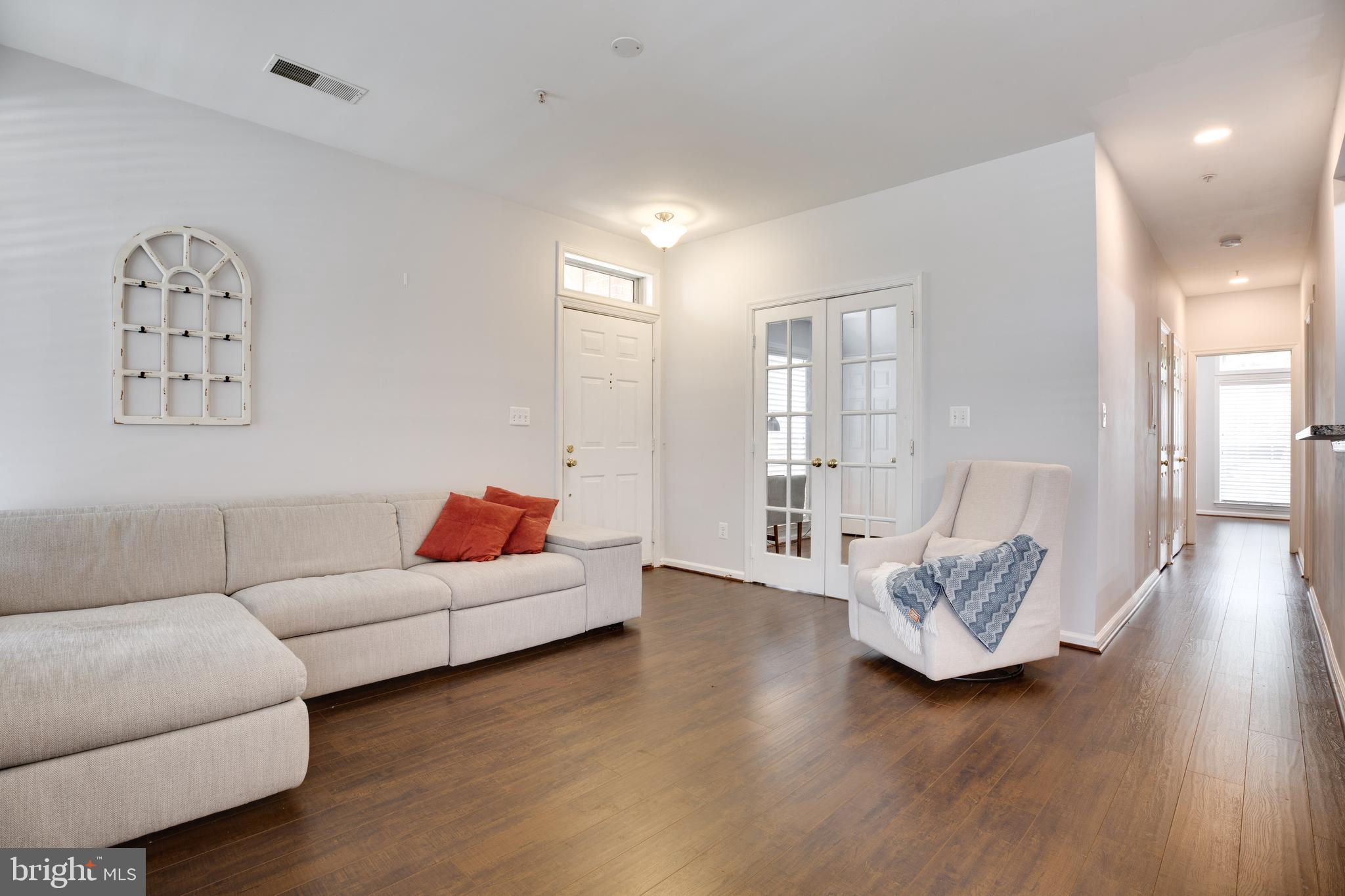 11318 Sundial Court, Unit 813 Reston, VA 20194 - Photo 6 of 26