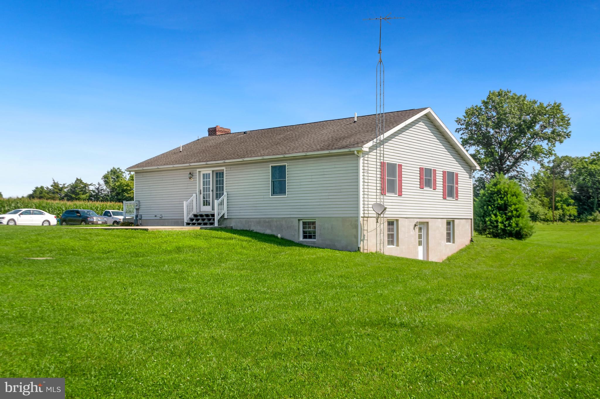 16920 Bullfrog Road Taneytown, MD 21787 - Photo 34 of 37 Exterior Rear