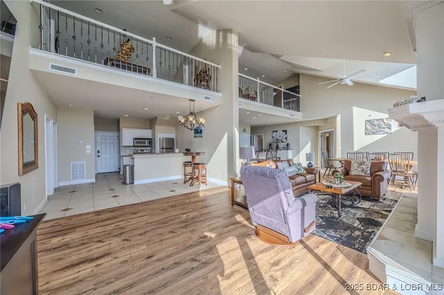 $718,000 | 426 Cedar Heights Drive, Unit 4A & 4B, Camdenton, MO 65020