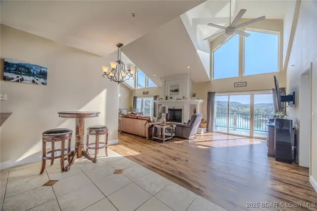 $718,000 | 426 Cedar Heights Drive, Unit 4A & 4B, Camdenton, MO 65020