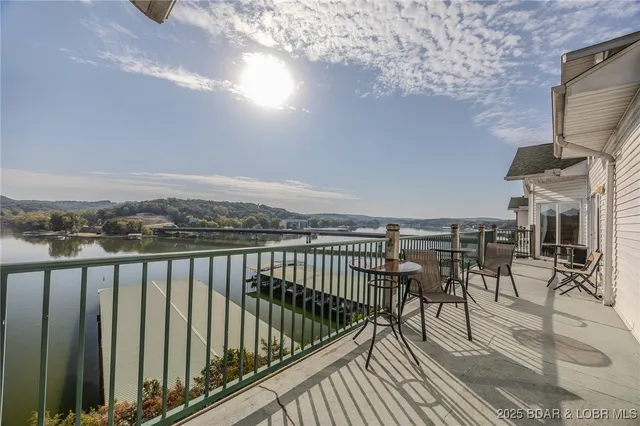 $718,000 | 426 Cedar Heights Drive, Unit 4A & 4B, Camdenton, MO 65020