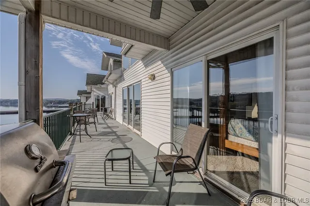 $718,000 | 426 Cedar Heights Drive, Unit 4A & 4B, Camdenton, MO 65020