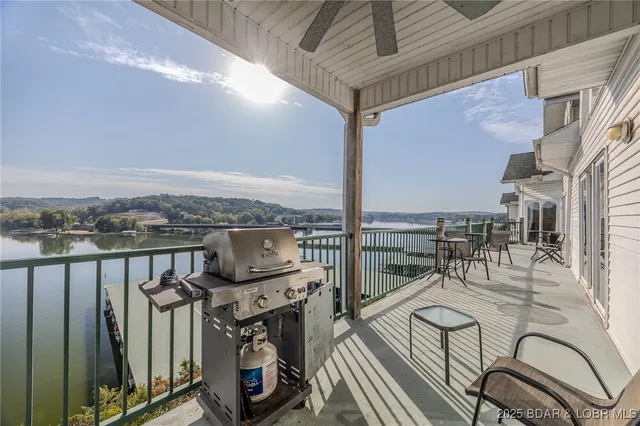 $718,000 | 426 Cedar Heights Drive, Unit 4A & 4B, Camdenton, MO 65020