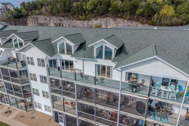 $718,000 | 426 Cedar Heights Drive, Unit 4A & 4B, Camdenton, MO 65020