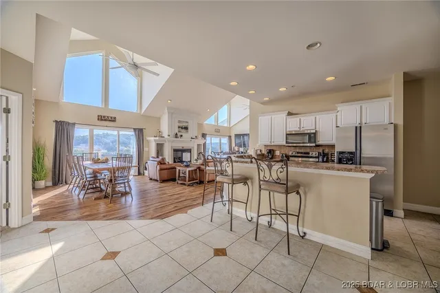 $718,000 | 426 Cedar Heights Drive, Unit 4A & 4B, Camdenton, MO 65020